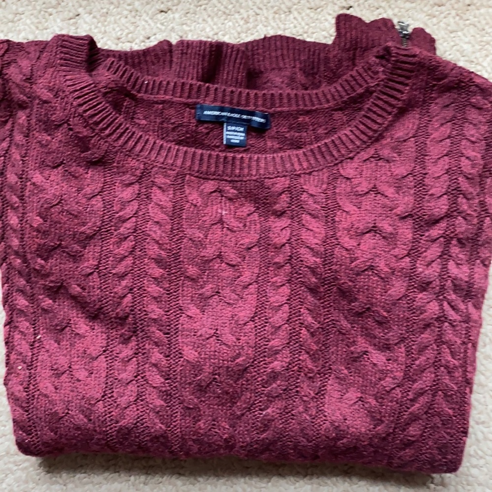 Maroon American eagle sweater